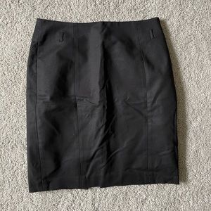 Dkny black pencil skirt size 8. Excellent condition